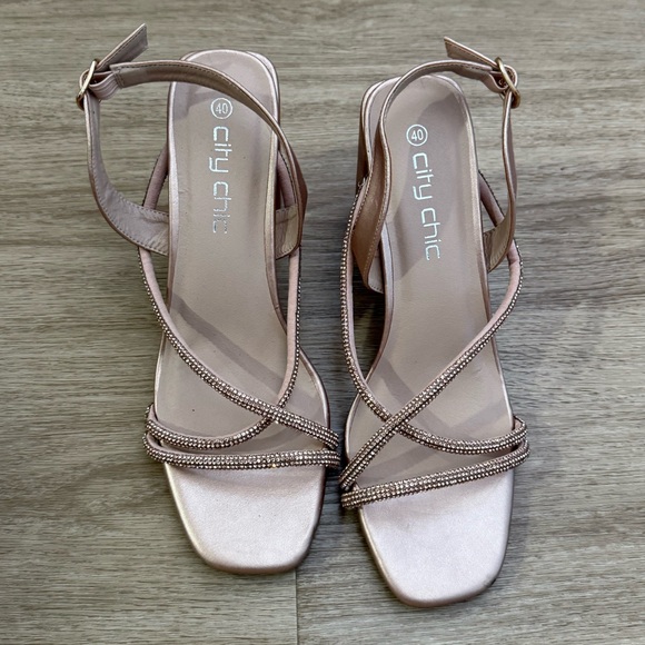 City Chic Shoes - NWOT Size 9 City Chic Women's Plus Size Heel Sparkle Glitz Ankle Boot